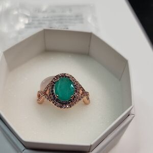 Bomb Party Ring Elegant Green Stone Ring with Rose Gold Accents Size 9